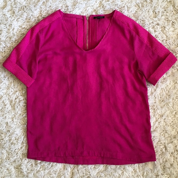 ✨WOMENS DYNAMITE TOP WITH ZIPPER AT BACK - Picture 1 of 3